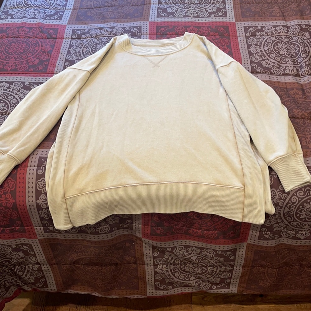 Aerie Crewneck sweater